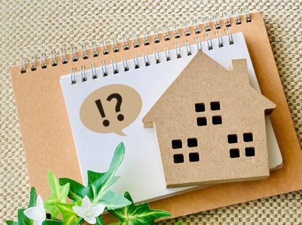 塩害で外壁塗装が剥がれたら？木更津で多発する劣化症状と緊急補修の必要性|木更津市・君津市・袖ヶ浦市の外壁塗装専門店サムネイル