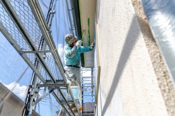 外壁塗装の臭いが気になる方へ！木更津の業者が教える対策と安全な塗料選び|木更津市・君津市・袖ヶ浦市の外壁塗装専門店サムネイル