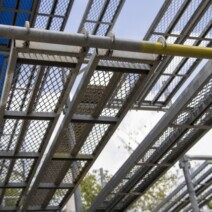 木更津市で外壁塗装を行う際の近隣への配慮とは？トラブルを避けるためのマナー| 木更津市・君津市・袖ヶ浦市の外壁塗装専門店サムネイル