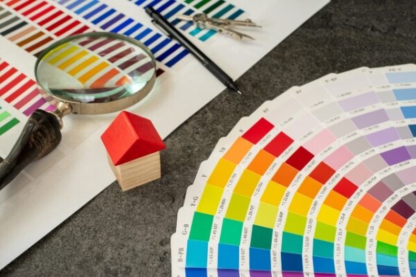 袖ヶ浦で「塗装を後悔しない」ために：冬の光の当たり方で変わる外壁色の見え方確認術|木更津市・君津市・袖ヶ浦市の外壁塗装専門店サムネイル