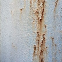 袖ヶ浦の沿岸部住宅：冬の冷たい潮風による金属サイディングの「サビ」と塗り替え時期。|木更津市・君津市・袖ヶ浦市の外壁塗装専門店サムネイル