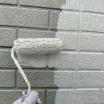 【木更津】外壁塗装の吹き付けとローラーの違い！費用や耐久性を比較|木更津市・君津市・袖ヶ浦市の外壁塗装専門店サムネイル